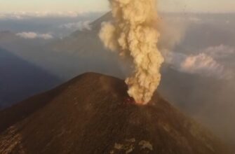 Начало извержения вулкана с квадрокоптера - «Видео приколы»